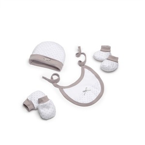 Set di 4 Mod. Abbigliamento per bambini in cotone 100% Beige per neonati 0-6 mesi cappello guanti bavaglini calzini - Product Image 1