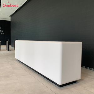 Comptoir de réception de bureau au design cubique et présentoirs, comptoir de réceptioniste en pierre Corian, modèle tendance - Product Image 4