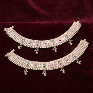 Elegantes Tobilleras Finas de Plata Antigua para Mujer, Diseño Tradicional Payal para Ocasiones Religiosas, Joyería Étnica, Regalo para Mujer - Product Image 3