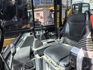 รถขุดขนาดเล็ก Komatsu PC55 PC55MR มือสอง น้ำหนัก 5.5 ตัน ได้รับการรับรองมาตรฐาน CE พร้อมบุ้งขุด เครื่องยนต์ เกียร์ ราคาถูก - Product Image 6