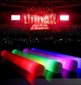 Color personalizado LED Neon Glo Lighting Bastones de estrella intermitentes largos Palo de espuma personalizado para conciertos y fiestas para Navidad - Product Image 2