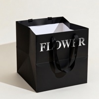 Maßgefertigte Hochwertige 27*27*27cm Große Blumenverpackungstasche Geschenkpapiertüten mit Griff