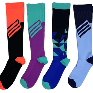 Calcetines deportivos transpirables Calcetines de rizo de fútbol de tubo largo Medias de compresión para unisex - Product Image 1