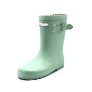 Vente en gros de bottes de pluie vert menthe chaussures en caoutchouc imperméables de style basique personnalisé pour toutes les saisons design unisexe bout rond