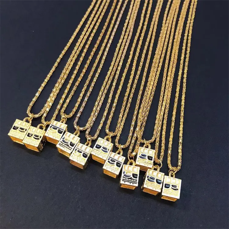 2021 nuovi accessori gioielli 18k lusso placcato oro piazza catena medaglione pendente collane per le donne di fantasia