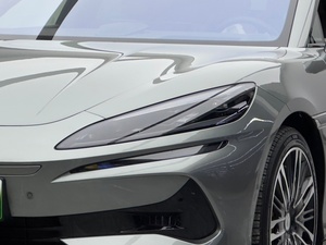 DENZA Z9 GT 2024 d'<span class=keywords><strong>occasion</strong></span> en excellent état, modèle 1100, transmission intégrale, édition Ultra, <span class=keywords><strong>hybride</strong></span> EV, berline, conduite à gauche, 5 places - Product Image 2