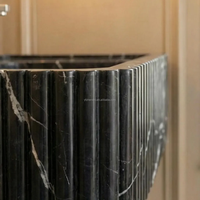 Élégant lavabo rectangulaire en marbre noir Marquina pour la décoration de salles de bain modernes, hôtels, villas - Résistant à l'eau, facile à nettoyer