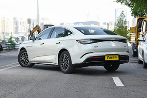 2025 подключаемый Гибридный автомобильный 2025 BYD <span class=keywords><strong>Seal</strong></span> 05 DM Dmi электрический автомобиль Новая Энергия 2025 новый автомобиль - Product Image 5