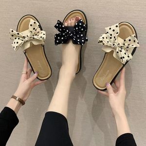 Sandali da spiaggia estivi all'aperto da <span class=keywords><strong>donna</strong></span> e infradito piatte nuove pantofole Slip personalizzate con fiocco con tendenza alla moda - Product Image 2