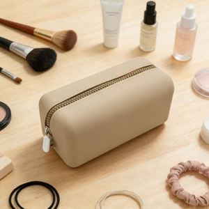 Sac de toilette en silicone écologique portable grande capacité avec tirette lisse pour la décoration intérieure - Product Image 1
