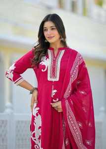 ชุดสูทผ้าฝ้ายดีไซน์ใหม่สีชมพูสำหรับสุภาพสตรี เนื้อผ้าเบาและระบายอากาศได้ดี พร้อมกางเกงขายาว มีจำหน่ายสำหรับขายส่ง - Product Image 3