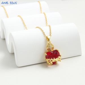 Collier Pendentif Cœur Sacré Plaqué <span class=keywords><strong>Or</strong></span> avec Chaîne Croisée et Zircon Cubique, Tendance et Polyvalent pour Femmes et Filles - Grande <span class=keywords><strong>Vente</strong></span> - Product Image 4