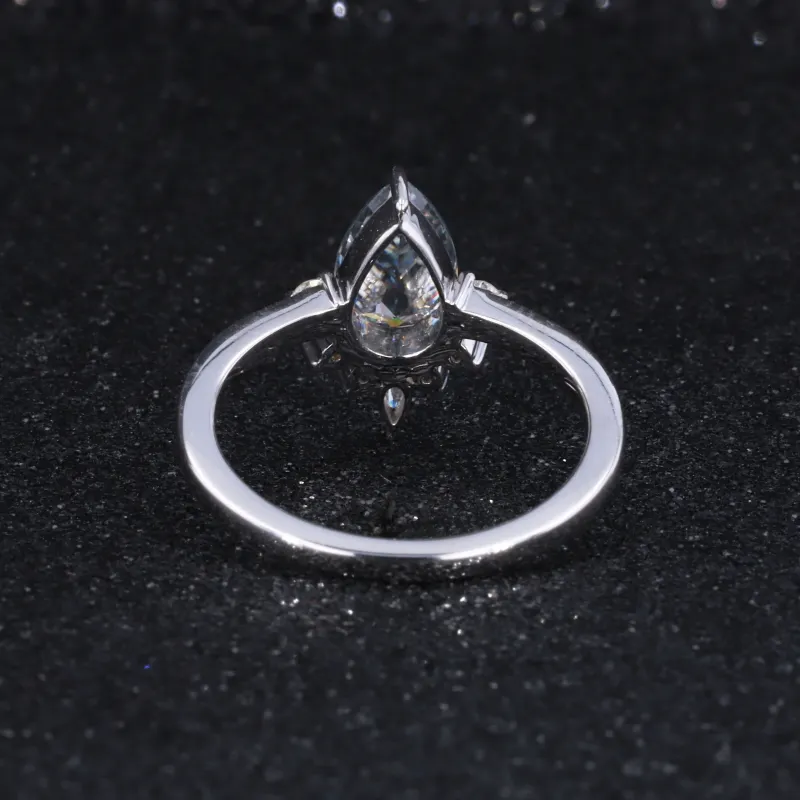 Starsgem 14K/18K WhiteゴールドBrilliant Pear Shaped Grey Brilliant Pear Engagement Moissanite Ring