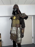 Armure chinoise portable en PVC, aspect métallique, détachable, pour spectacle scénique et exposition en salon