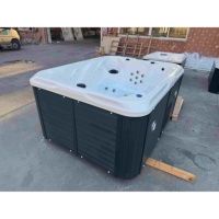 Petite baignoire d'angle pour deux personnes, bain à remous, bain à remous écoénergétique