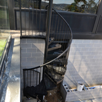 Escalier en spirale galvanisé pour extérieur, escalier métallique rotatif avec garde-corps de sécurité