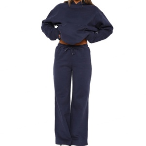 Ensemble de survêtement personnalisé de haute qualité pour la vente en gros – Ensemble deux pièces tendance à capuche, manches longues et pantalon long pour le sport et les activités de plein air - Product Image 4