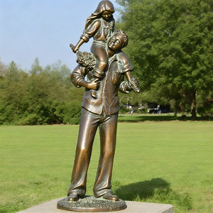 รูปปั้นทองสัมฤทธิ์ขนาดเท่าคนจริงของพ่อที่ถือลูกสาว พร้อมส่วนลดพิเศษ แนวเพลงและเทพนิยาย - Product Image 1