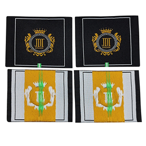 <span class=keywords><strong>Etichette</strong></span> in tessuto lavabile <span class=keywords><strong>personalizzate</strong></span> bordo taglio Laser Merrow bordo per borse abbigliamento capi abbigliamento-marchio tessuto <span class=keywords><strong>etichette</strong></span> di indumento - Product Image 6