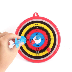 Bersaglio da Esterno per Freccette con 6 Freccette a <span class=keywords><strong>Ventosa</strong></span>, Tavola in Plastica Appesa, Set da Tiro con l'Arco Giocattolo per Bambini - Product Image 2