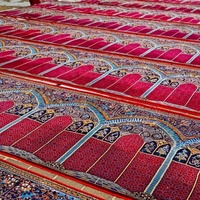 Tapis de mosquée direct usine, moquette mur à mur en PP/Nylon jacquard tufté à poils longs pour la prière en mosquée, OEM
