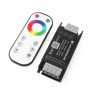 Télécommande intelligente RF tactile haute tension AC110V/220V WiFi Tuya <span class=keywords><strong>RGB</strong></span> <span class=keywords><strong>LED</strong></span> avec portée de 30 m et charge maximale de 1500 W pour bande lumineuse - Product Image 2