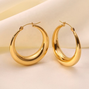 时尚18k镀金不锈钢饰品声明几何镂空大号厚厚实女性耳环 - Product Image 4
