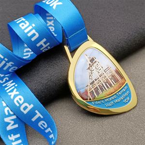 Medallas Metálicas Personalizadas con Grabado Único en Relieve, Medalla Deportiva de Baloncesto y Fútbol de Aleación de Zinc, Medalla 3D Dorada - Product Image 3