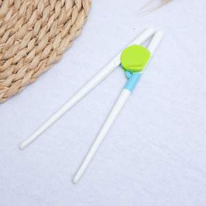 <span class=keywords><strong>Palillos</strong></span> <span class=keywords><strong>de</strong></span> Plástico para Bebés, Estilo Chino, para Práctica y Aprendizaje, Vajilla Infantil, Venta al por Mayor - Product Image 1