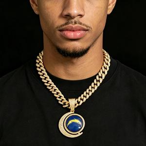 NFLファン向けトレンド14K金メッキダイヤモンドボールアイスドムーンスピニングロサンゼルスチャージャーズペンダントキューバンリンクチェーンヒップホップネックレス - Product Image 1