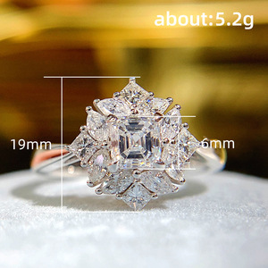 Anello Minimalista con Zirconi Incastonati a Motivo Floreale, Stile Europeo-Americano, Anello Decorativo per Banchetti e Occasioni di Fidanzamento - Product Image 3