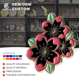 Broche de Metal personalizado, alfileres de esmalte duro, insignias de flores bonitas modernas personalizadas, insignia de solapa con Clip de mariposa para ropa - Product Image 1