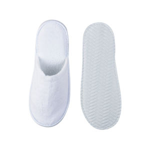 Chaussons jetables en polaire corail pour hôtel, fournitures hôtelières cinq étoiles, chaussons jetables à bout fermé pour chambre d'hôtes - Product Image 1