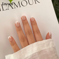 Easywell Nouveau Design Ongles Courts Carrés Translucides Nude V French Press-on avec Embout en V Blanc Propre et Boîte d'Emballage Luxe