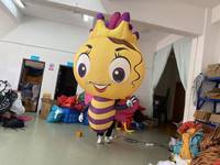 Modèle de dessin animé gonflable d'abeille mignonne pour la décoration suspendue