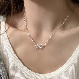 Collana con fiocco traforato in argento sterling s925, una catena dolce ed elegante per la clavicola, ideale per la figlia di una donna <span class=keywords><strong>chaebol</strong></span>. - Product Image 3