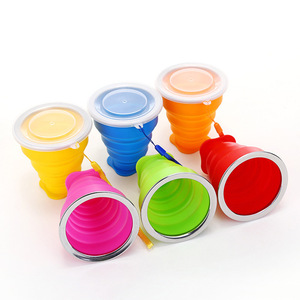 Gobelet de voyage pliable réutilisable avec logo personnalisé, 6,8 oz, en plastique pliable avec couvercle, ensemble de gobelets de sport en silicone pour le camping en plein air - Product Image 1
