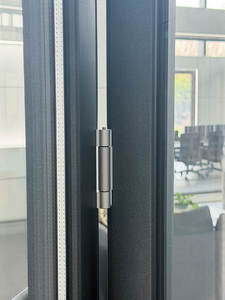 Puerta Plegable de Vidrio con 6 Hojas de Aleación de Aluminio FEM75, Aislamiento Acústico, Garantía de 5 Años, para Restaurante/Cafetería, Uso Comercial - Product Image 5