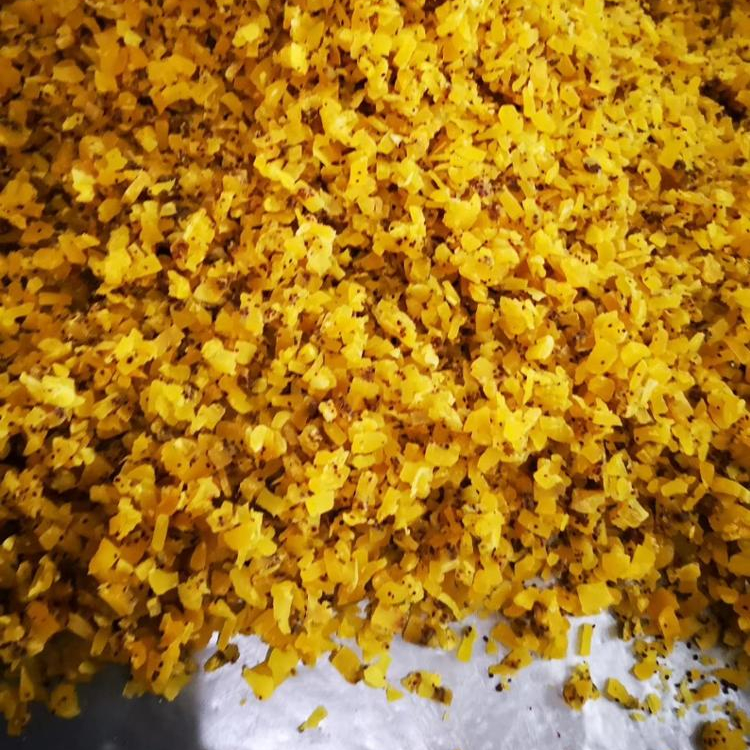 Новые чистые без консервантов натуральные желтые киви, нарезанные кубиками желтые плоды киви, черенки для чая