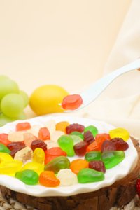 Caramelos de Goma con Sabor a Frutas, Venta al por Mayor OEM/ODM, Caramelos de Goma Dulces de Fresa, Uva, Manzana, Ácidos, Multicolores, con Formas Variadas - Product Image 2