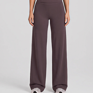 Set <span class=keywords><strong>Sportivo</strong></span> da Donna 2026 con <span class=keywords><strong>Reggiseno</strong></span> <span class=keywords><strong>Sportivo</strong></span> Regolabile a Righe e Leggings a Zampa Personalizzabili con Logo per Fitness e Palestra - Product Image 6
