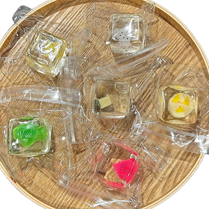 NUEVO 2025 Juguete Antiestrés Viral de 3.5cm, Cubo Suave de TPR con Forma de Fruta, Regalo Silencioso para Adolescentes y Adultos, Terapia de Bolsillo - Product Image 1