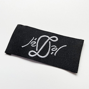 <span class=keywords><strong>Moda</strong></span> personalizzata <span class=keywords><strong>design</strong></span> personalizzato marchi stampati loghi etichette di abbigliamento tessute per abbigliamento - Product Image 6