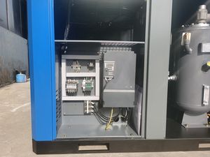 Compresseur d'air à vis à deux étages HT 15KW-220KW Refroidi par air Stationnaire Lubrifié 380V 50Hz 3P Compresseur d'air industriel - Product Image 5