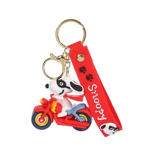 Anime Character Snoopy Keychain PVC Silicone Keychain 3D Double
