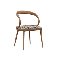 Ensemble de mobilier commercial moderne et nouveau design pour café : banquette, canapé, table et chaises en bois et tissu pour restaurant