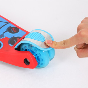 Trottinette pour enfants, roues clignotantes réglables en hauteur, 3 roues pliables, pour enfants de 3, 6, 7, 14 ans - Product Image 2