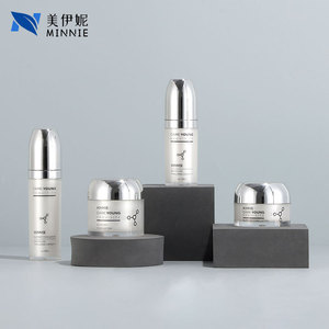 Set de Envases para Cuidado de la Piel Minnie Care Young, 30g 50g 100ml 120ml, Envase Cosmético en Forma de Cilindro, Material PetPP - Product Image 2