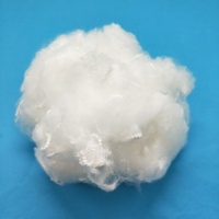 Fibre de polyester recyclée siliconée pour garnissage