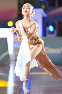 Robe de <span class=keywords><strong>danse</strong></span> latine professionnelle Vennystyle, nouveau style, haut de gamme, inspirée des tendances virales, costume de performance avec détails ornés - Product Image 5